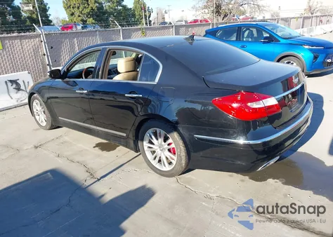 2012 Hyundai Genesis 4.6 z USA, uszkodzony, nr VIN KMHGC4DF9CU160852